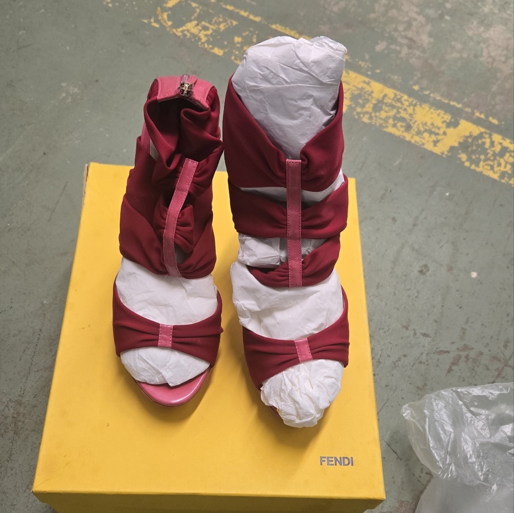 FENDI HOT PINK LEATHER/FABRIC PLATFORM SANDALS